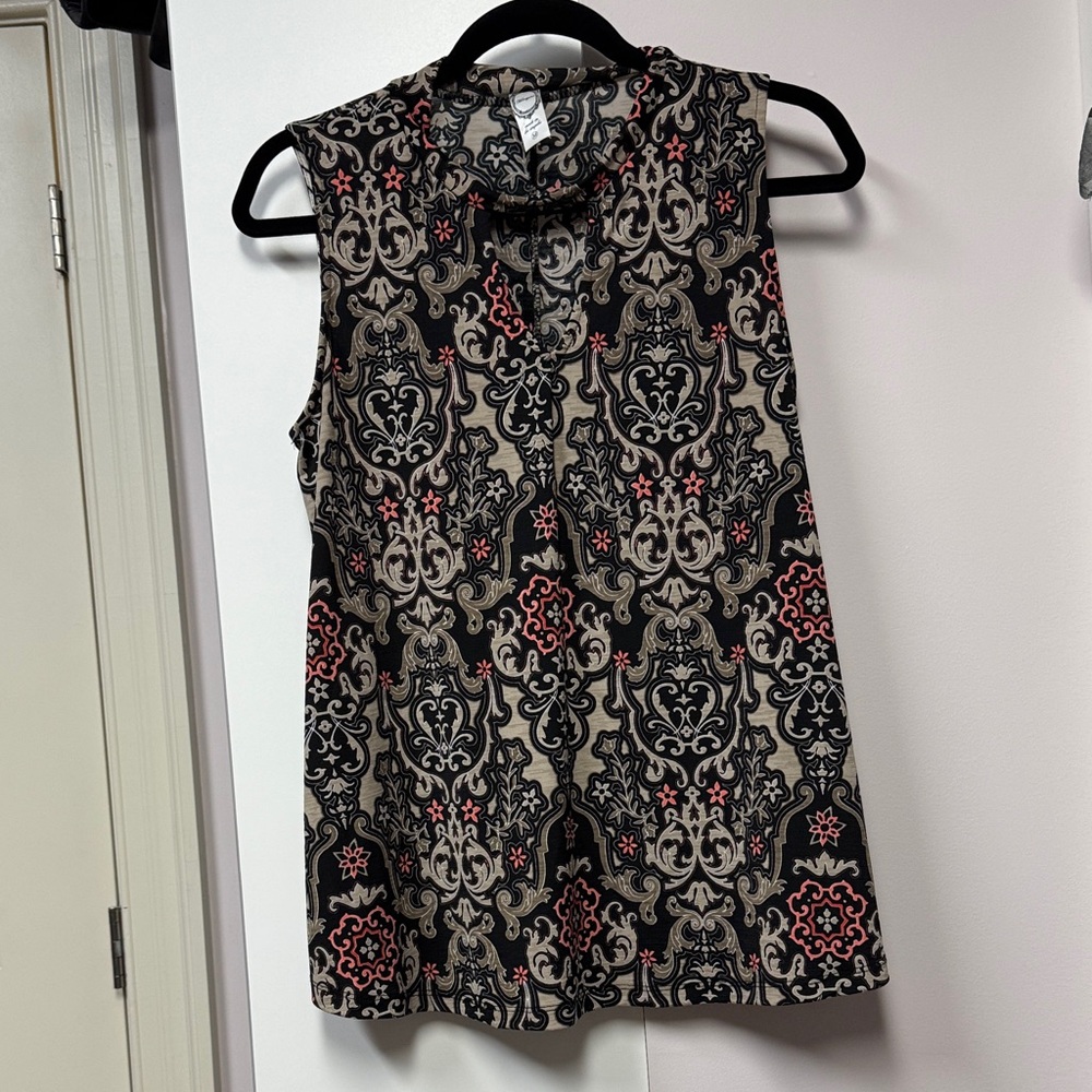 Vneck w/fabric across -special!